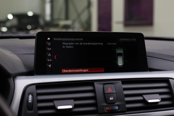 BMW 3 Serie Touring 318i M-Sport *Leder*Navi Pro*Stoelverwarming*