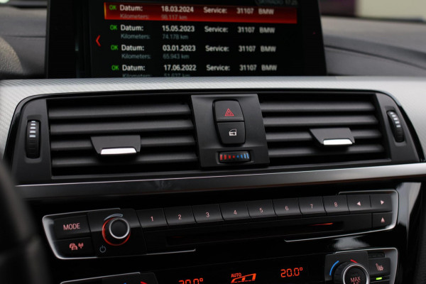 BMW 3 Serie Touring 318i M-Sport *Leder*Navi Pro*Stoelverwarming*