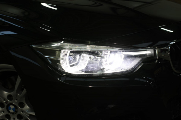 BMW 3 Serie Touring 318i M-Sport *Leder*Navi Pro*Stoelverwarming*
