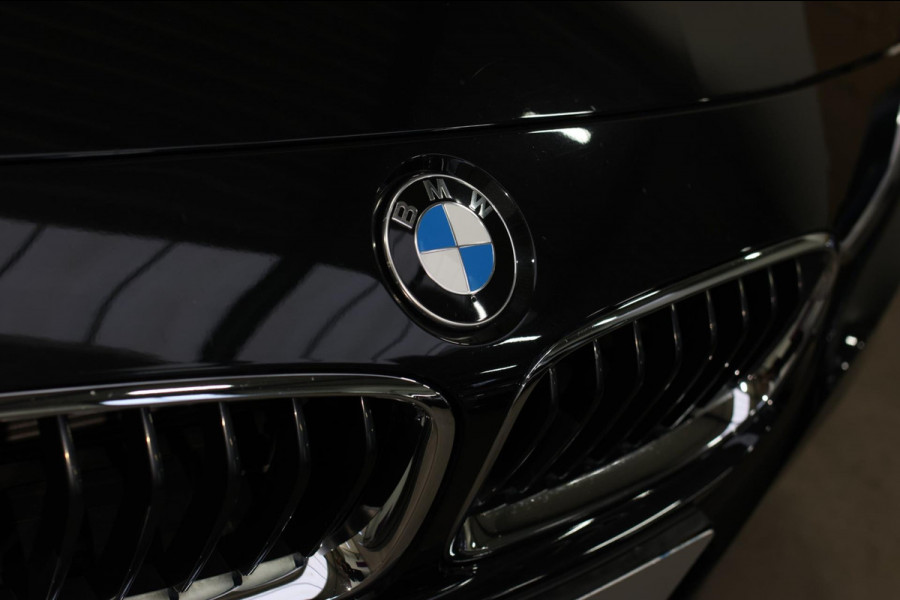 BMW 3 Serie Touring 318i M-Sport *Leder*Navi Pro*Stoelverwarming*