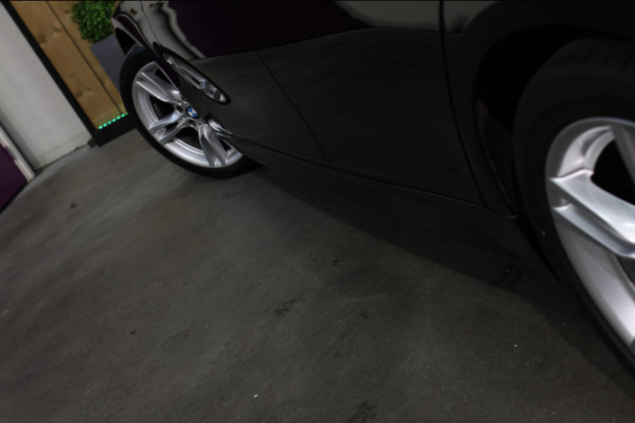 BMW 3 Serie Touring 318i M-Sport *Leder*Navi Pro*Stoelverwarming*