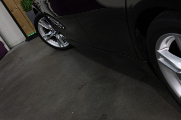 BMW 3 Serie Touring 318i M-Sport *Leder*Navi Pro*Stoelverwarming*
