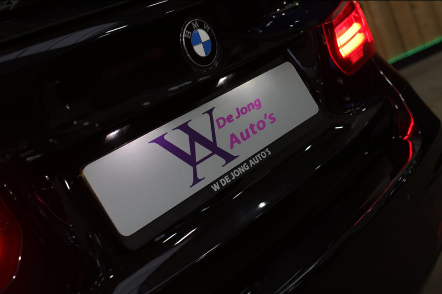 BMW 3 Serie Touring 318i M-Sport *Leder*Navi Pro*Stoelverwarming*