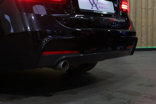 BMW 3 Serie Touring 318i M-Sport *Leder*Navi Pro*Stoelverwarming*