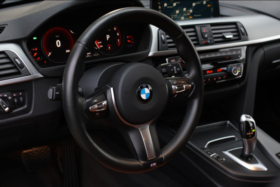 BMW 3 Serie Touring 318i M-Sport *Leder*Navi Pro*Stoelverwarming*