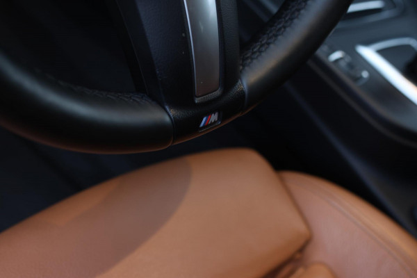 BMW 3 Serie Touring 318i M-Sport *Leder*Navi Pro*Stoelverwarming*
