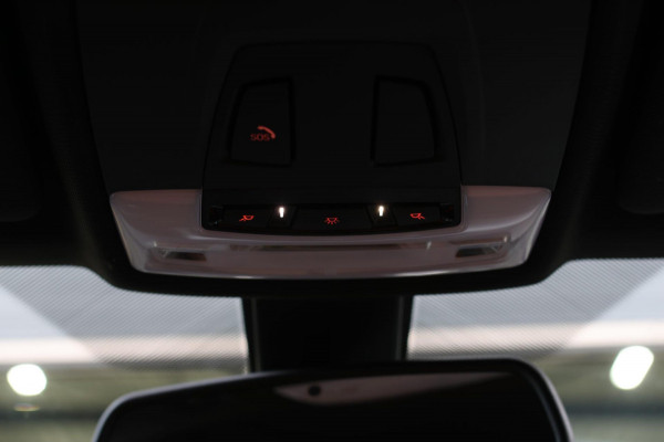 BMW 3 Serie Touring 318i M-Sport *Leder*Navi Pro*Stoelverwarming*