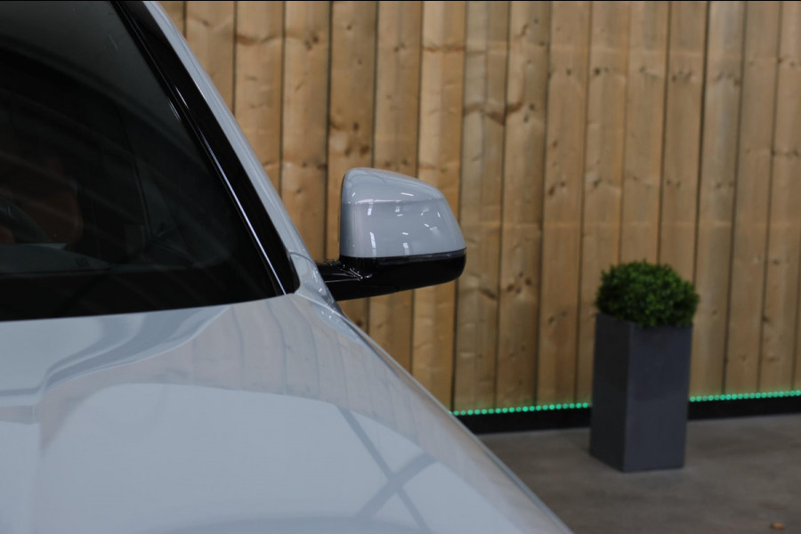 BMW X5 XDrive50e M-Sport *Sky-Lounge*B&W*M-Stoelen*Soft-Close*Trekhaak*