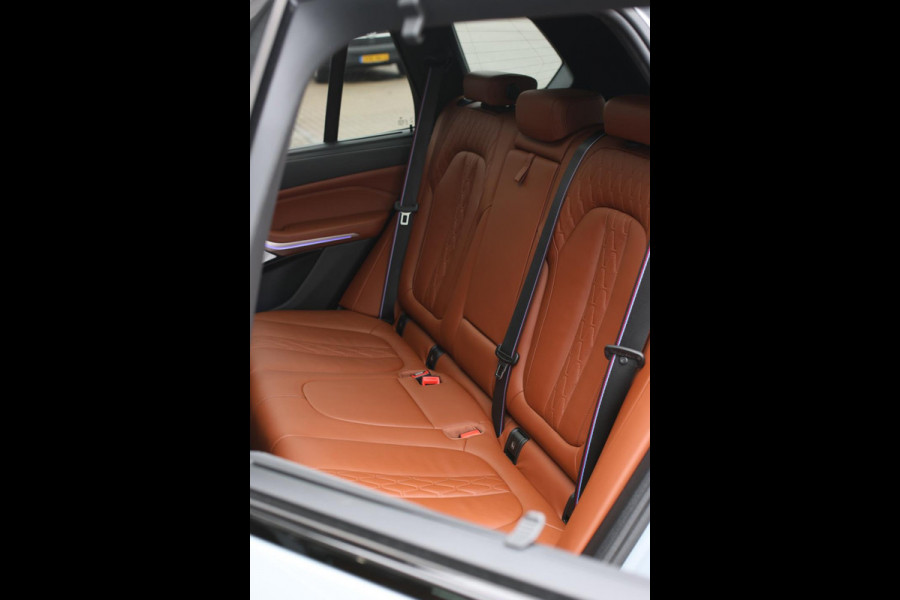 BMW X5 XDrive50e M-Sport *Sky-Lounge*B&W*M-Stoelen*Soft-Close*Trekhaak*