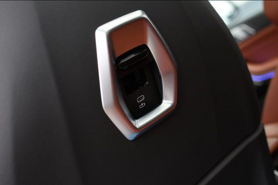 BMW X5 XDrive50e M-Sport *Sky-Lounge*B&W*M-Stoelen*Soft-Close*Trekhaak*