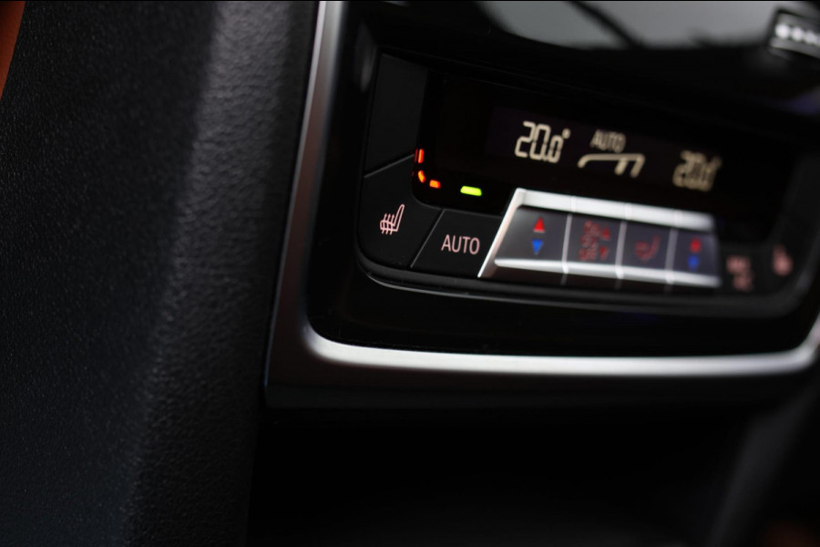 BMW X5 XDrive50e M-Sport *Sky-Lounge*B&W*M-Stoelen*Soft-Close*Trekhaak*