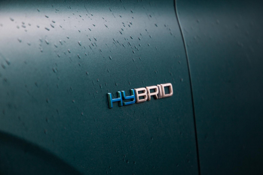 Peugeot 308 SW 1.6 HYbrid 180 Allure Pack Business AIRCO / CRUISE CONTROLE / CARPLAY / PLUG IN HYBRID / STOELVERWARMING