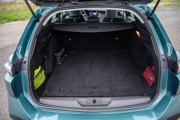 Peugeot 308 SW 1.6 HYbrid 180 Allure Pack Business AIRCO / CRUISE CONTROLE / CARPLAY / PLUG IN HYBRID / STOELVERWARMING