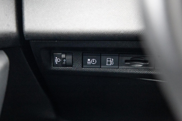 Peugeot 308 SW 1.6 HYbrid 180 Allure Pack Business AIRCO / CRUISE CONTROLE / CARPLAY / PLUG IN HYBRID / STOELVERWARMING