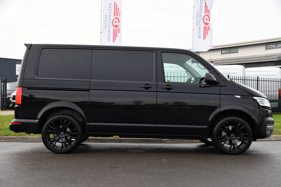 Volkswagen Transporter 2.0 TDI L1H1 Bulli Black Edition Virtual, Adaptieve Cruise, Carplay, LED, Stoelverwarming, 199pk, Automaat, Uniek!