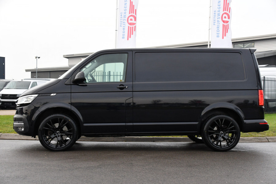 Volkswagen Transporter 2.0 TDI L1H1 Bulli Black Edition Virtual, Adaptieve Cruise, Carplay, LED, Stoelverwarming, 199pk, Automaat, Uniek!
