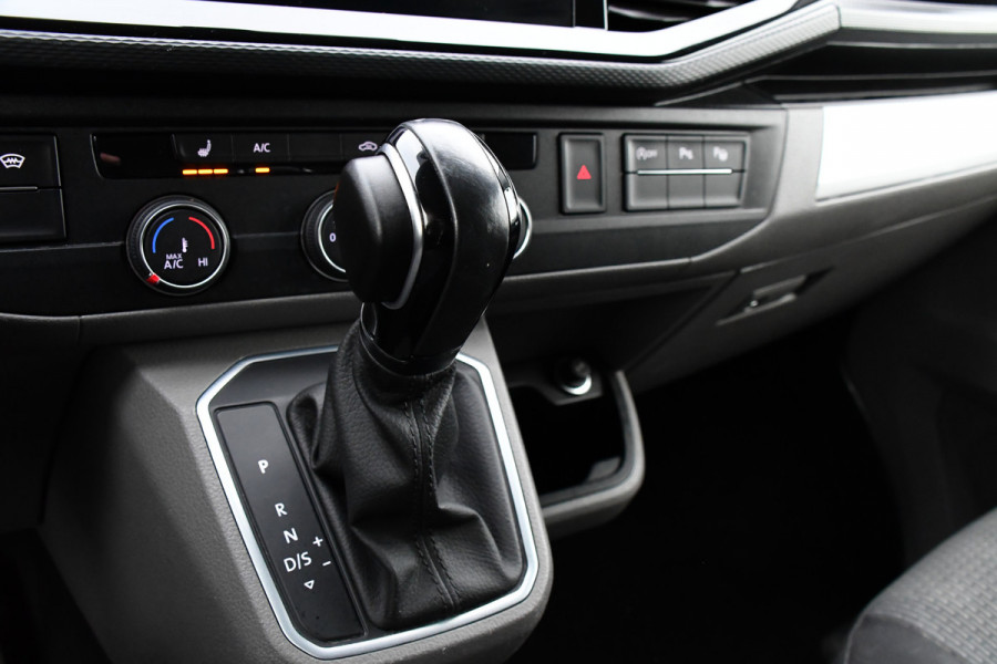 Volkswagen Transporter 2.0 TDI L1H1 Bulli Black Edition Virtual, Adaptieve Cruise, Carplay, LED, Stoelverwarming, 199pk, Automaat, Uniek!