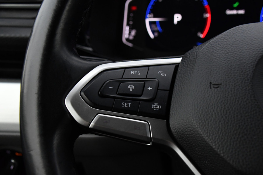 Volkswagen Transporter 2.0 TDI L1H1 Bulli Black Edition Virtual, Adaptieve Cruise, Carplay, LED, Stoelverwarming, 199pk, Automaat, Uniek!