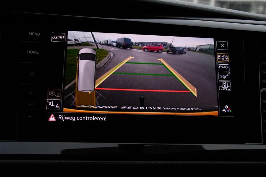 Volkswagen Transporter 2.0 TDI L1H1 Bulli Black Edition Virtual, Adaptieve Cruise, Carplay, LED, Stoelverwarming, 199pk, Automaat, Uniek!