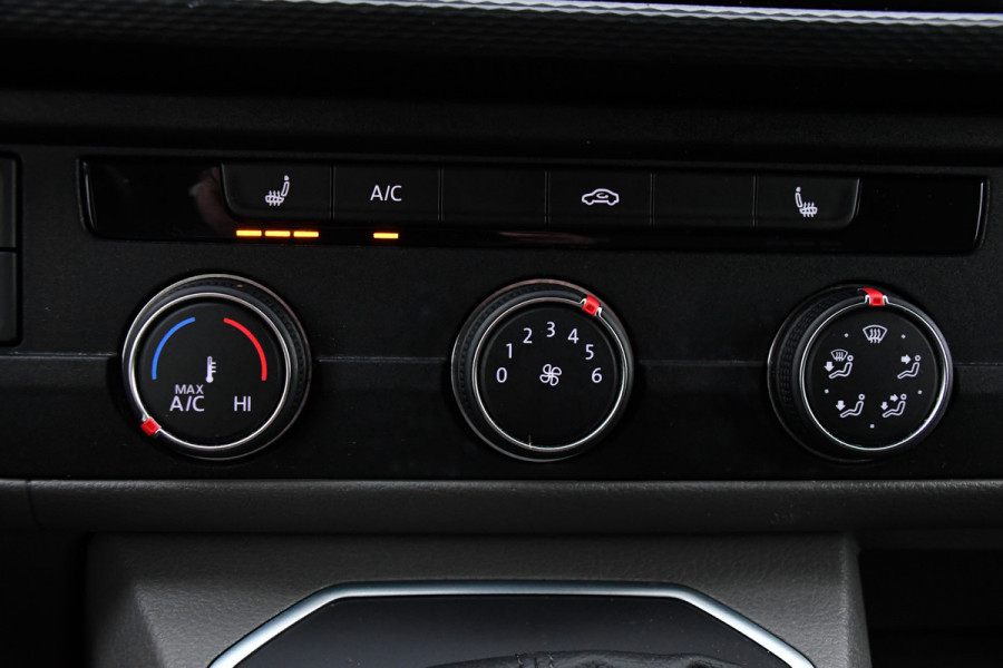 Volkswagen Transporter 2.0 TDI L1H1 Bulli Black Edition Virtual, Adaptieve Cruise, Carplay, LED, Stoelverwarming, 199pk, Automaat, Uniek!