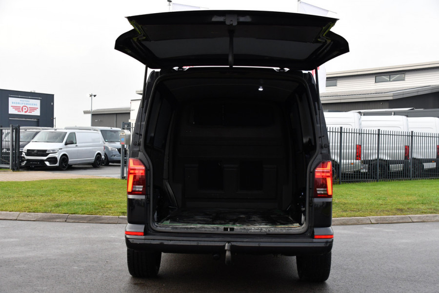 Volkswagen Transporter 2.0 TDI L1H1 Bulli Black Edition Virtual, Adaptieve Cruise, Carplay, LED, Stoelverwarming, 199pk, Automaat, Uniek!