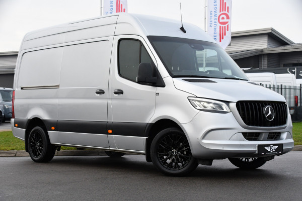 Mercedes-Benz Sprinter 319 V6 3.0 CDI L2H2 AMG Edition Adaptieve Cruise, 360 Camera, Carplay, 10,5'' Mbux, LED, Automaat, Standkachel, Stoelverwarming, Trekhaak, Uniek!