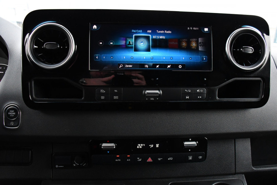 Mercedes-Benz Sprinter 319 V6 3.0 CDI L2H2 AMG Edition Adaptieve Cruise, 360 Camera, Carplay, 10,5'' Mbux, LED, Automaat, Standkachel, Stoelverwarming, Trekhaak, Uniek!