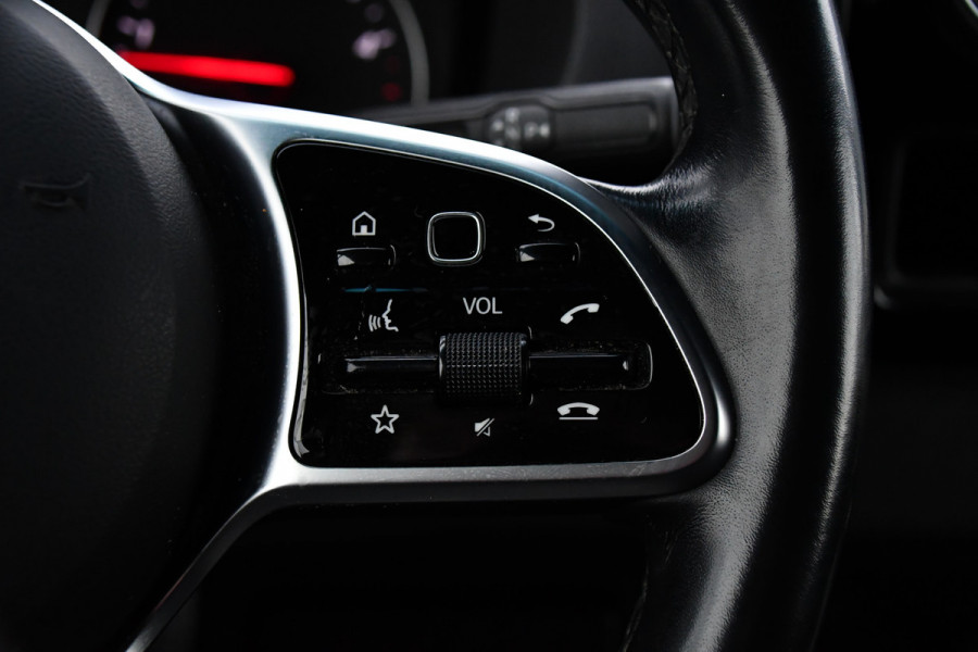 Mercedes-Benz Sprinter 319 V6 3.0 CDI L2H2 AMG Edition Adaptieve Cruise, 360 Camera, Carplay, 10,5'' Mbux, LED, Automaat, Standkachel, Stoelverwarming, Trekhaak, Uniek!