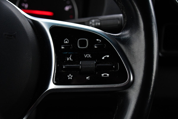 Mercedes-Benz Sprinter 319 V6 3.0 CDI L2H2 AMG Edition Adaptieve Cruise, 360 Camera, Carplay, 10,5'' Mbux, LED, Automaat, Standkachel, Stoelverwarming, Trekhaak, Uniek!