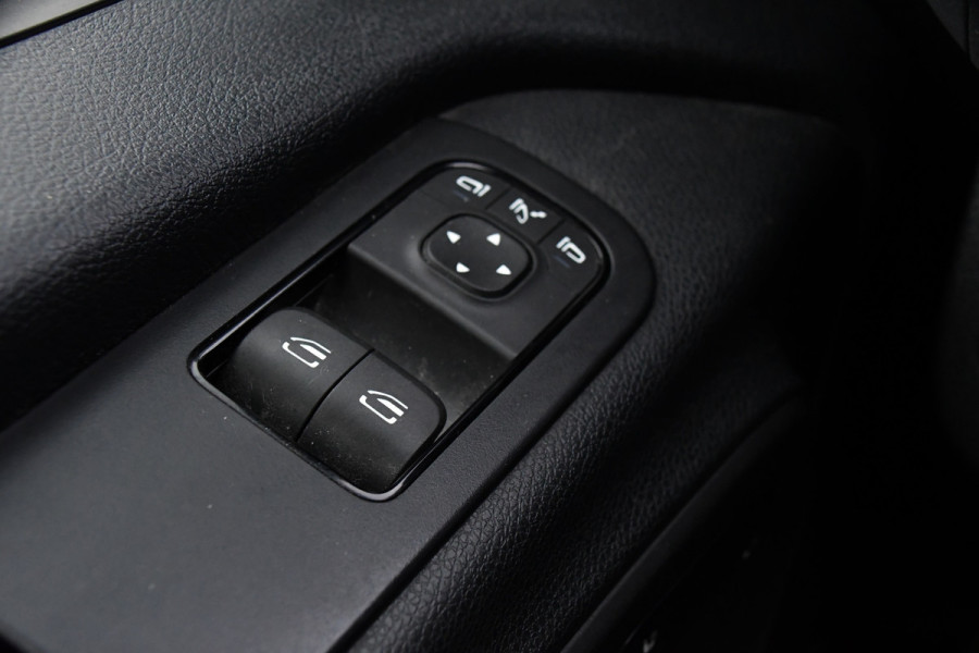 Mercedes-Benz Sprinter 319 V6 3.0 CDI L2H2 AMG Edition Adaptieve Cruise, 360 Camera, Carplay, 10,5'' Mbux, LED, Automaat, Standkachel, Stoelverwarming, Trekhaak, Uniek!