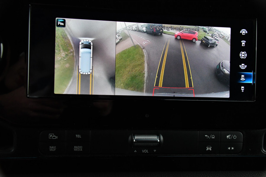 Mercedes-Benz Sprinter 319 V6 3.0 CDI L2H2 AMG Edition Adaptieve Cruise, 360 Camera, Carplay, 10,5'' Mbux, LED, Automaat, Standkachel, Stoelverwarming, Trekhaak, Uniek!