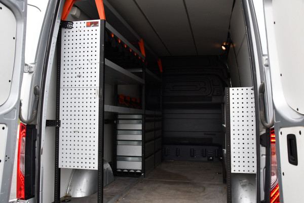 Mercedes-Benz Sprinter 319 V6 3.0 CDI L2H2 AMG Edition Adaptieve Cruise, 360 Camera, Carplay, 10,5'' Mbux, LED, Automaat, Standkachel, Stoelverwarming, Trekhaak, Uniek!