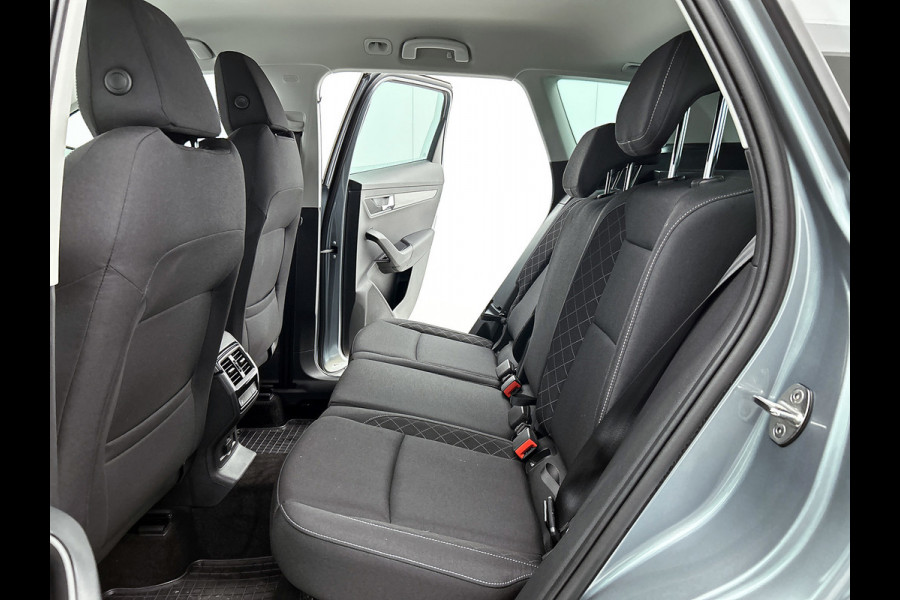 Škoda Karoq 1.5 TSI ACT Sportline Business Automaat (NAVIGATIE, STOELVERWARMING, PARKEERSENSOREN, GOED ONDERHOUDEN)