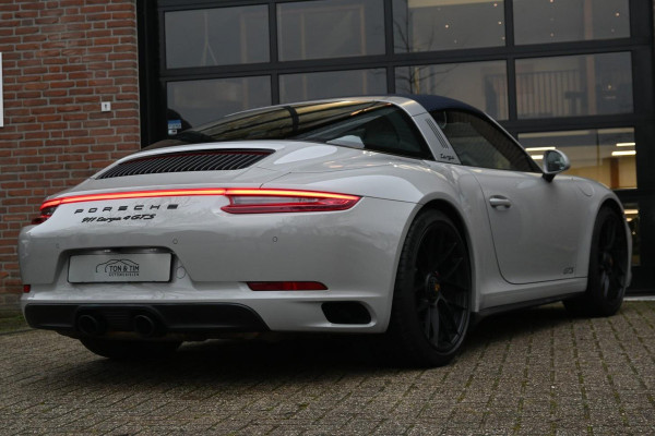 Porsche 911 3.0 Targa 4 GTS PDK Krijt SportChrono BOSE PDLS CAM '19