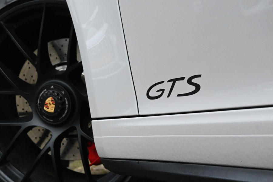 Porsche 911 3.0 Targa 4 GTS PDK Krijt SportChrono BOSE PDLS CAM '19