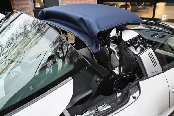 Porsche 911 3.0 Targa 4 GTS PDK Krijt SportChrono BOSE PDLS CAM '19