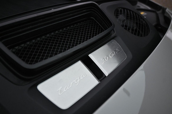 Porsche 911 3.0 Targa 4 GTS PDK Krijt SportChrono BOSE PDLS CAM '19