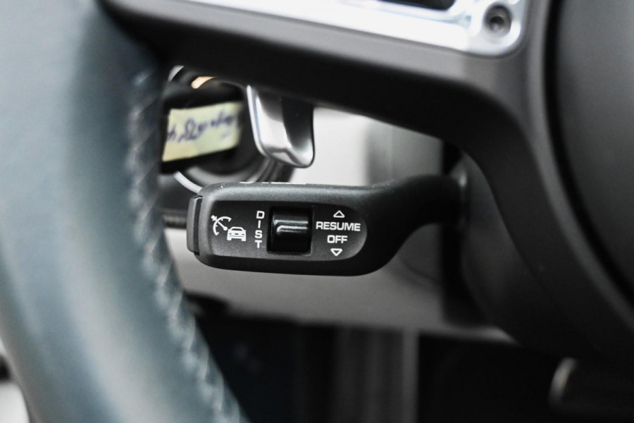 Porsche 911 3.0 Targa 4 GTS PDK Krijt SportChrono BOSE PDLS CAM '19