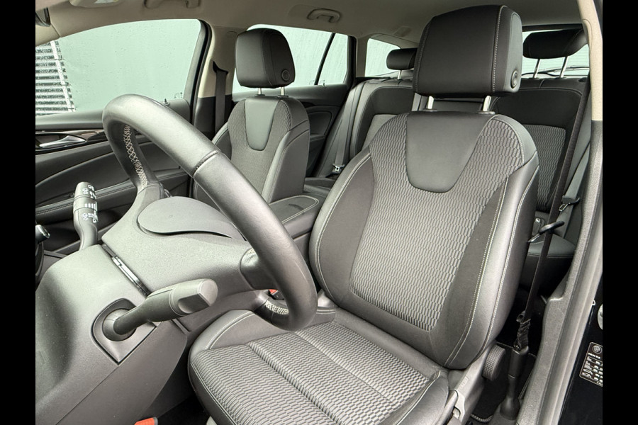 Opel Insignia Sports Tourer BWJ 2021 | 1.5CDTI 123PK Bus. Elegance | TREKHAAK | CAMERA A | NAVI | CLIMA | CARPLAY | PDC 2X | LEDER/STOF |