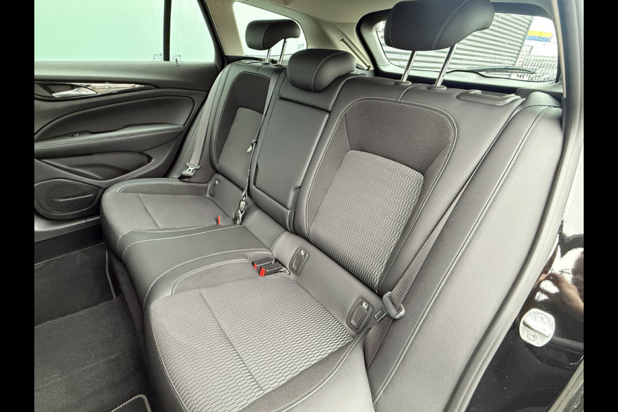 Opel Insignia Sports Tourer BWJ 2021 | 1.5CDTI 123PK Bus. Elegance | TREKHAAK | CAMERA A | NAVI | CLIMA | CARPLAY | PDC 2X | LEDER/STOF |