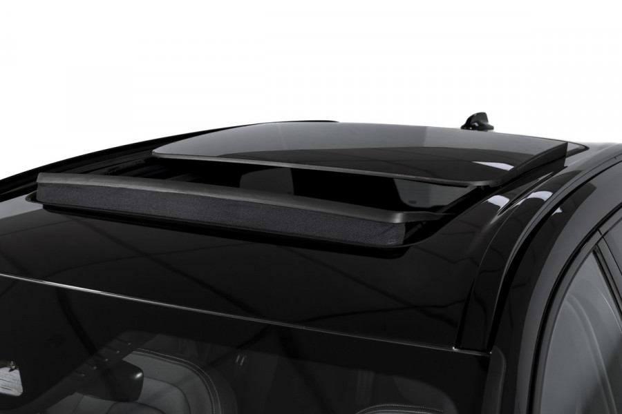 Volvo XC60 2.0 T8 Plug-in hybrid AWD Plus Black Edition - Facelift | S/K Panodak | Dig.Cockpit | Adapt.Cruise | Stoel-+Stuurverw. | 360 Camera | NAV+App.Connect | Auto.Airco | Harmon Kardon | LM 21" | 2496