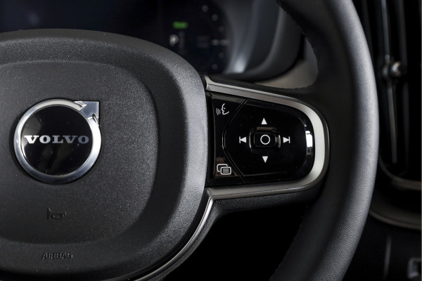 Volvo XC60 2.0 T8 Plug-in hybrid AWD Plus Black Edition - Facelift | S/K Panodak | Dig.Cockpit | Adapt.Cruise | Stoel-+Stuurverw. | 360 Camera | NAV+App.Connect | Auto.Airco | Harmon Kardon | LM 21" | 2496