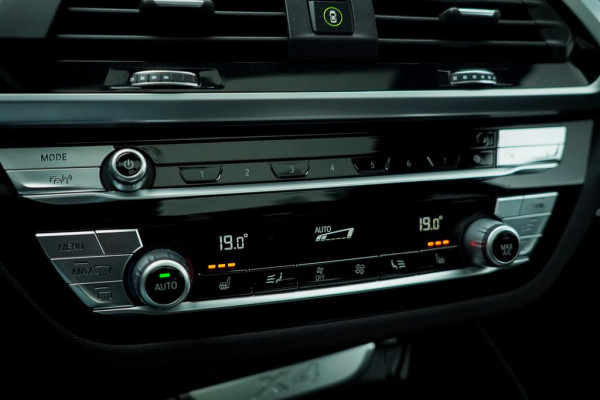 BMW X4 xDrive30i High Executive M-Sport / Pano / Harman Kardon / Trekhaak