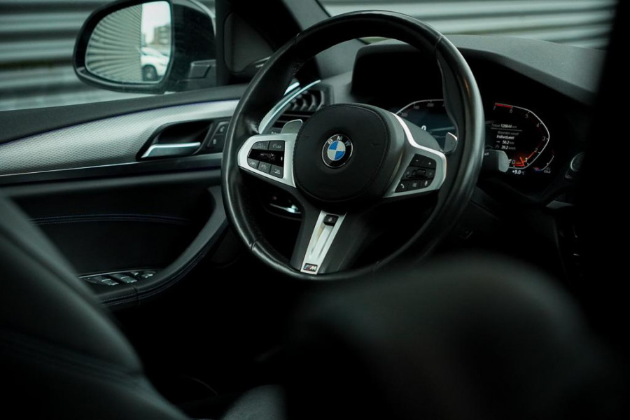 BMW X4 xDrive30i High Executive M-Sport / Pano / Harman Kardon / Trekhaak