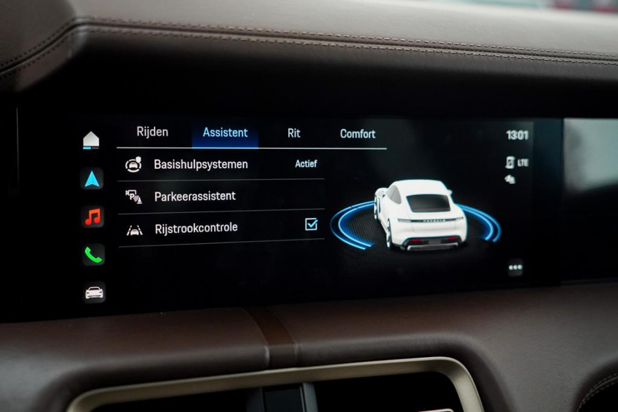 Porsche Taycan 79 kWh / Krijt / Pano / Stoelverwarming + Koeling / Warmtepomp / Luchtvering