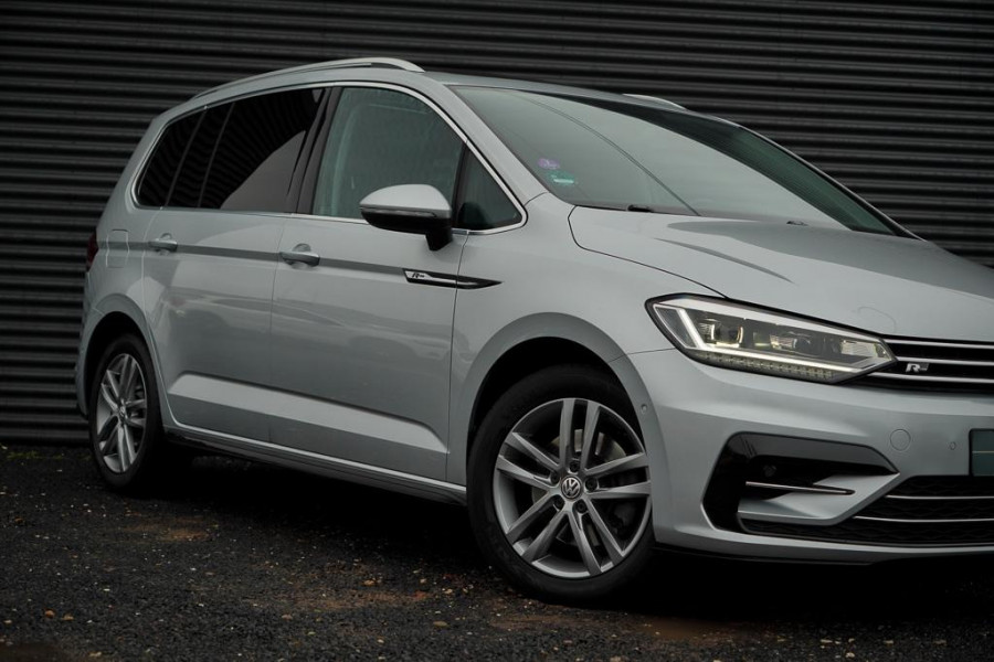 Volkswagen Touran 1.8 TSI Highline Business R 7p / Stoel&Stuurverwarming / Pano