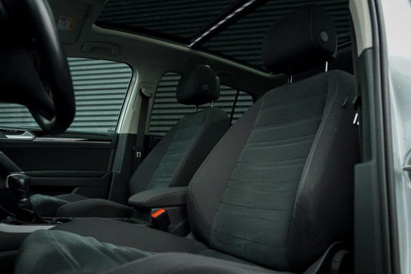 Volkswagen Touran 1.8 TSI Highline Business R 7p / Stoel&Stuurverwarming / Pano
