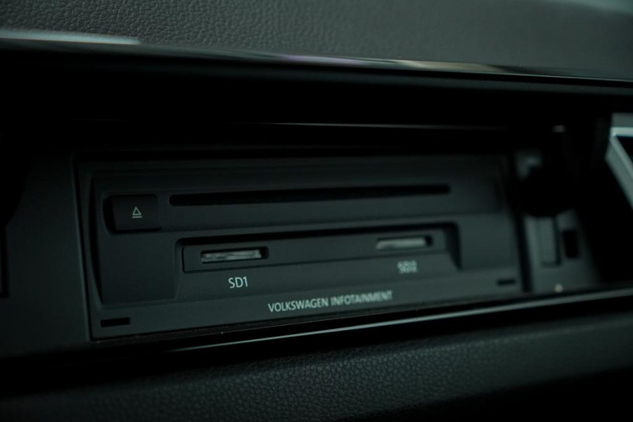 Volkswagen Touran 1.8 TSI Highline Business R 7p / Stoel&Stuurverwarming / Pano