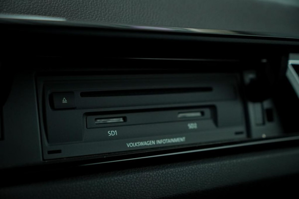 Volkswagen Touran 1.8 TSI Highline Business R 7p / Stoel&Stuurverwarming / Pano