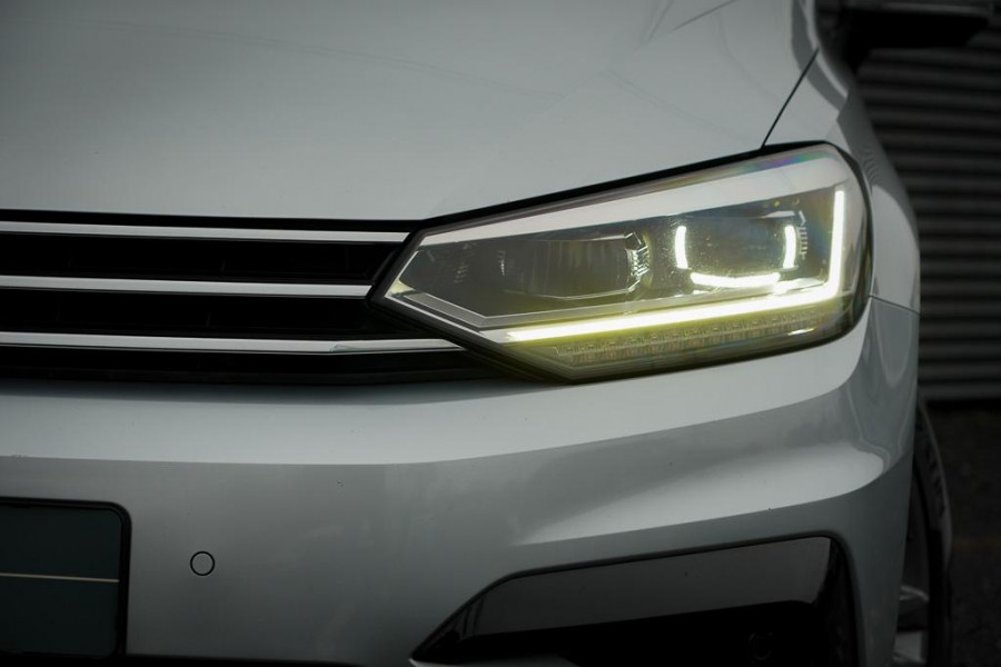 Volkswagen Touran 1.8 TSI Highline Business R 7p / Stoel&Stuurverwarming / Pano